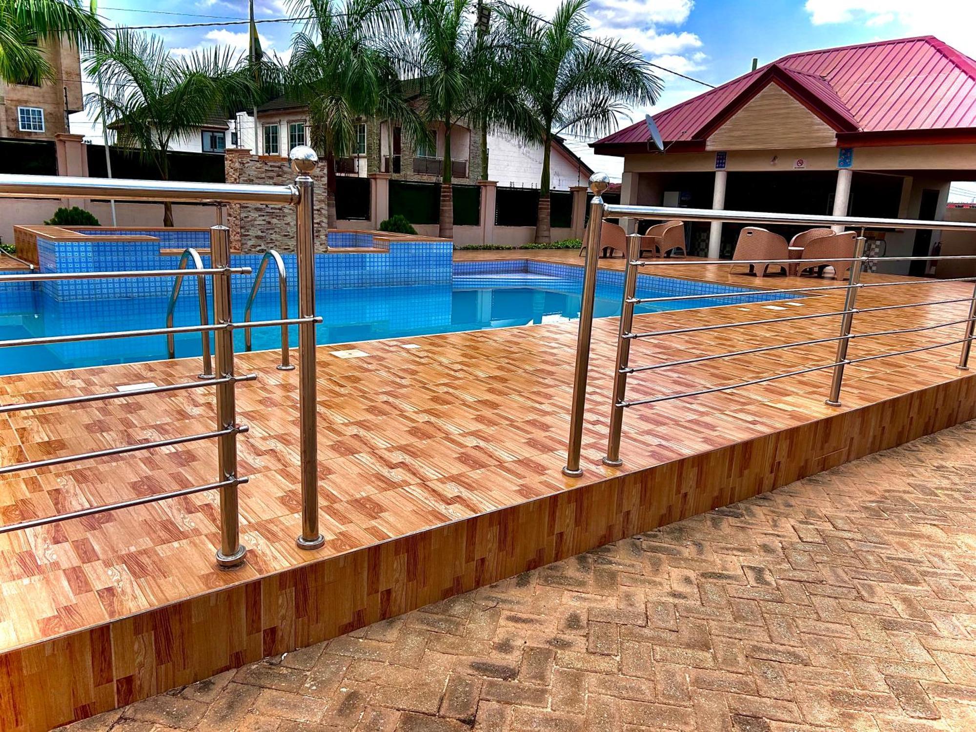 Jessie Hotel Adenta Luaran gambar