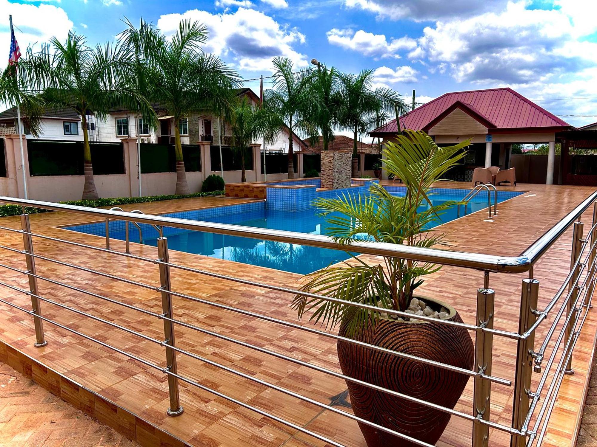 Jessie Hotel Adenta Luaran gambar